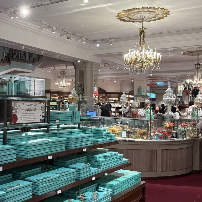 Fortnum & Masonの店内